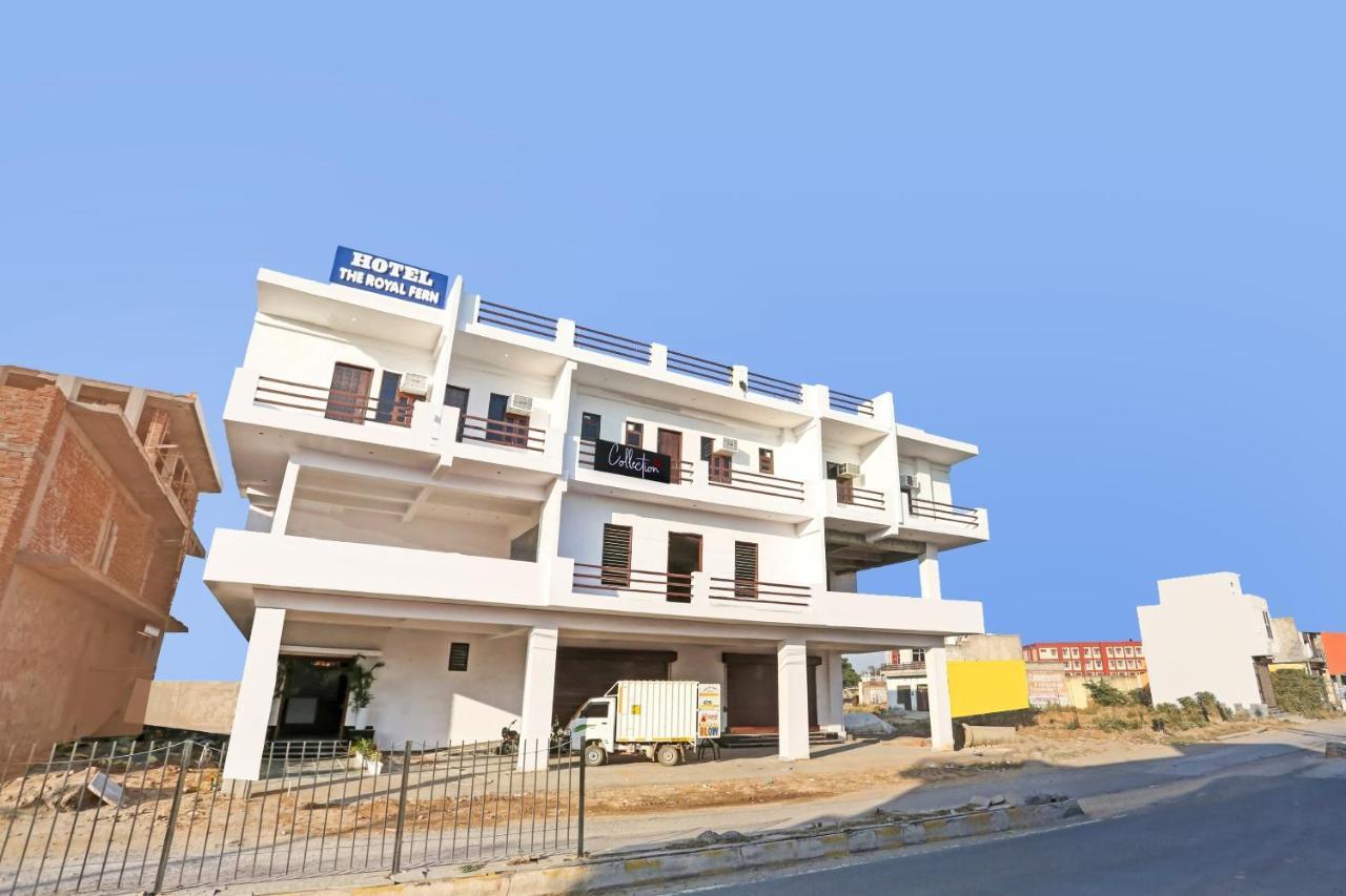 Collection O The Royal Fern Hotel Farrukhnagar Buitenkant foto