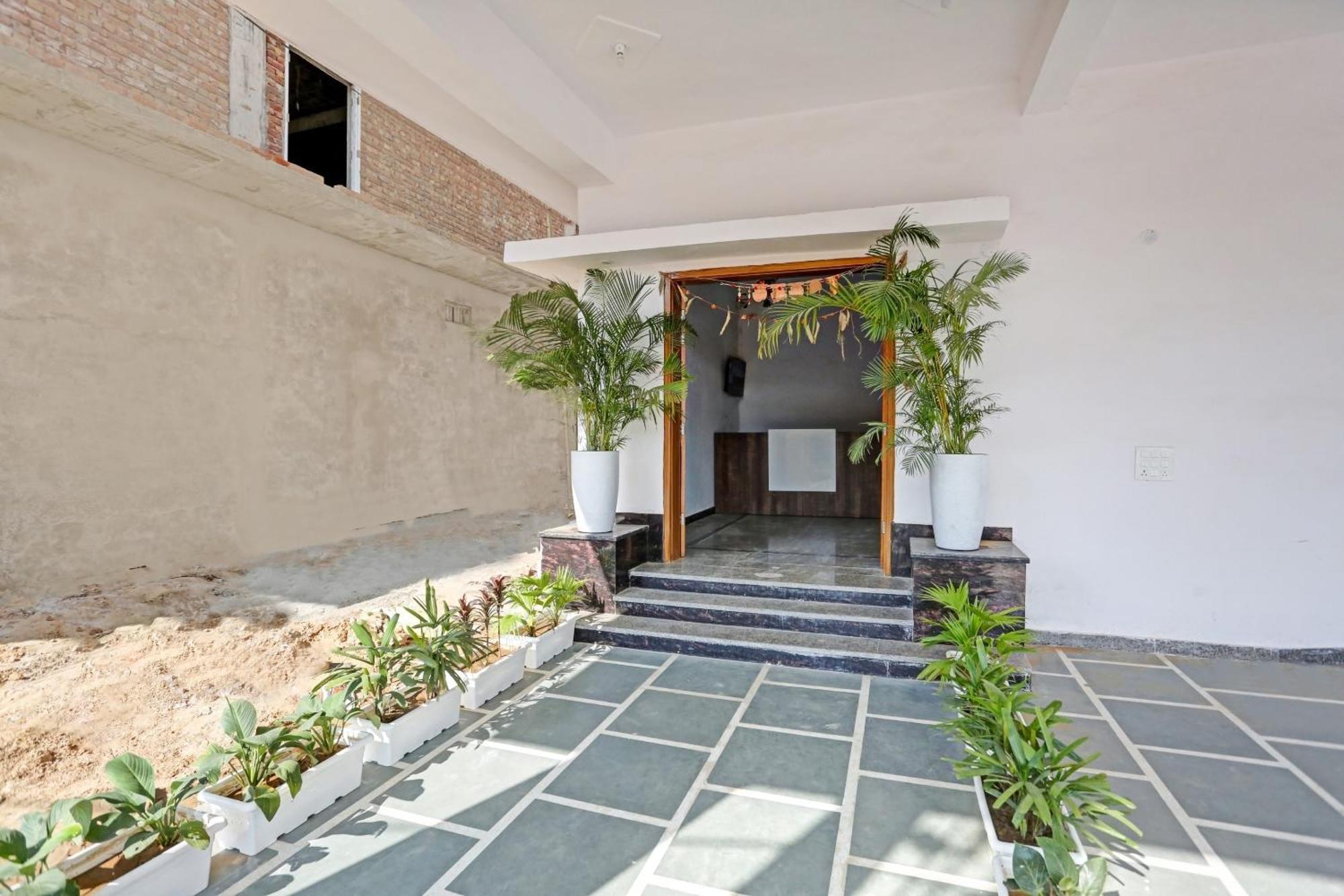 Collection O The Royal Fern Hotel Farrukhnagar Buitenkant foto